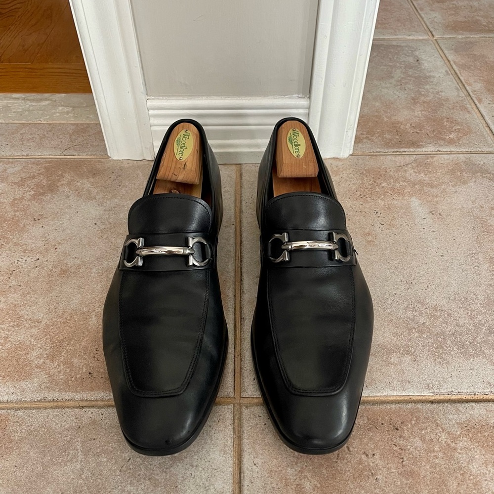 Salvatore Ferragamo black leather loafers 11.5 $500